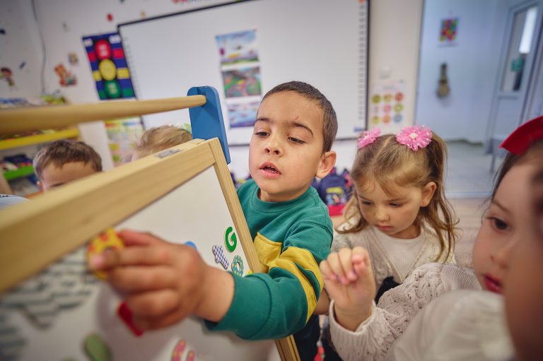 Prima luna de gradinita: ghid pentru educatori